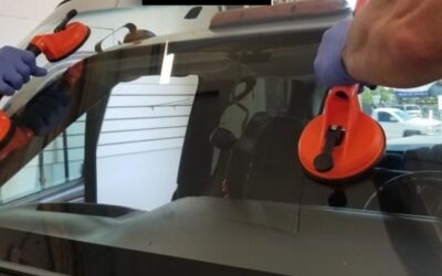How Do You Know If Your Windshield / Auto Glass Should Be Repaired or Replaced in Mississauga?